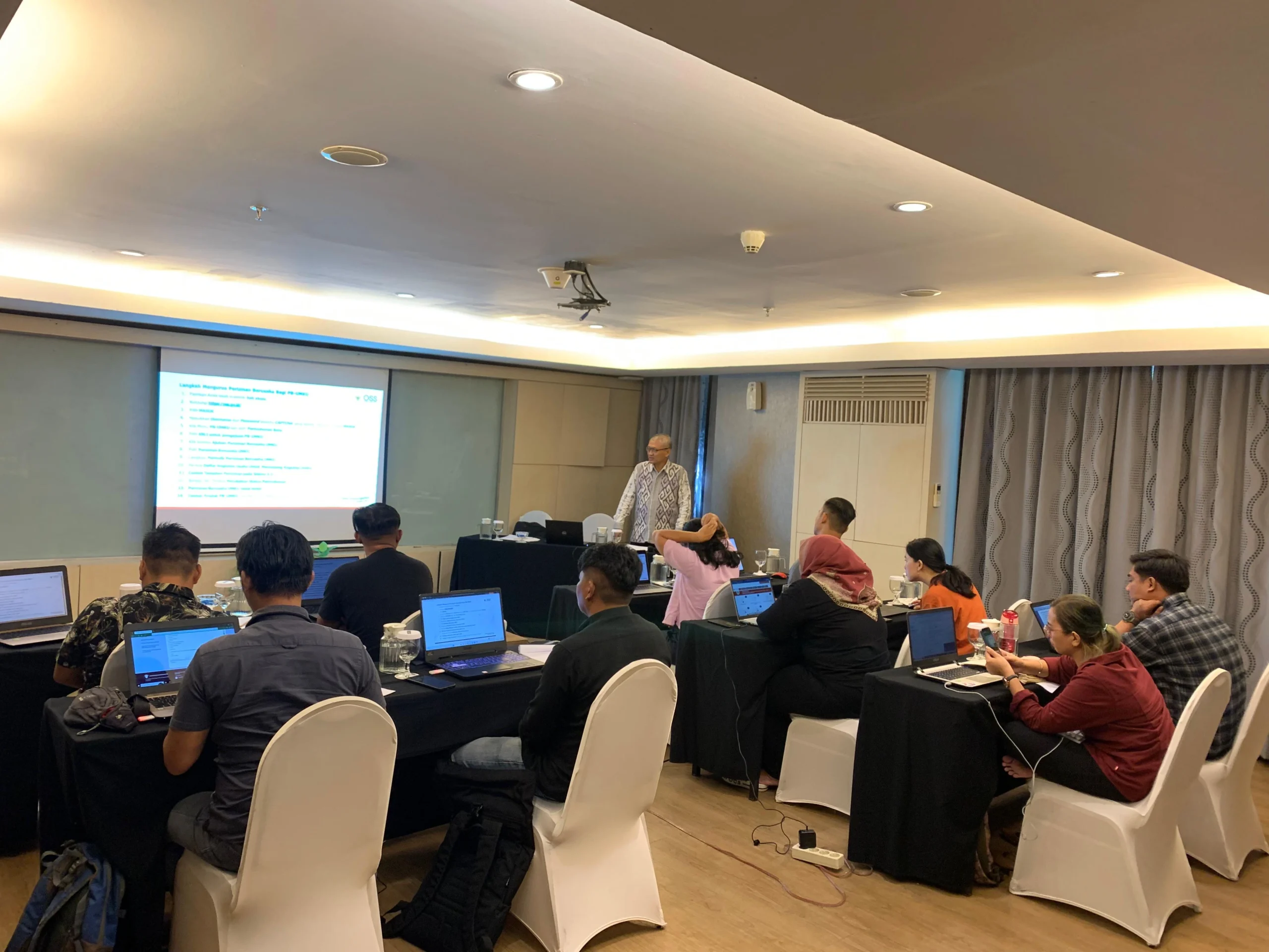 Pelatihan Presentation Skills and Public Speaking Efektif Terbaru 2025/2026